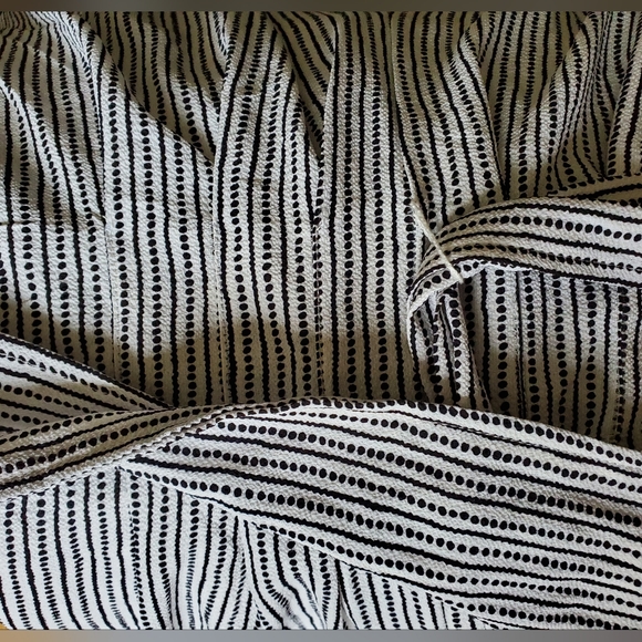 Max Studio Tie-waist Tunic, size L - Picture 7 of 9